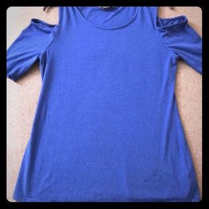 Blue Express top